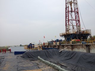 科迅為鉆井現(xiàn)場產(chǎn)生的水基/油基鉆井廢棄物提供專業(yè)處理方案